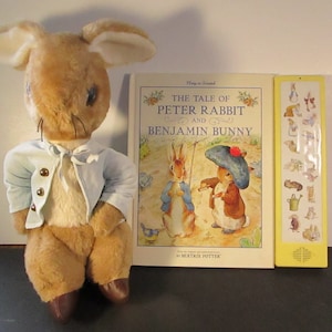 The Tales of Peter Rabbit and Benjamin Bunny 1998 libro con un suono di Beatrix Potter e bambola vintage di peluche da 14&quot;