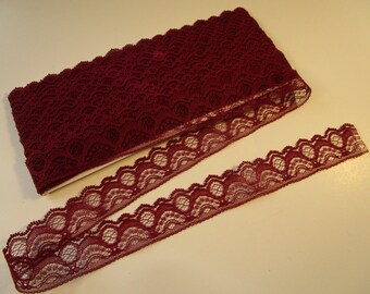 9 yds burgundy wine red lace, 1.25" wide, unknown maker, misc fiber, vintage stock, R-37