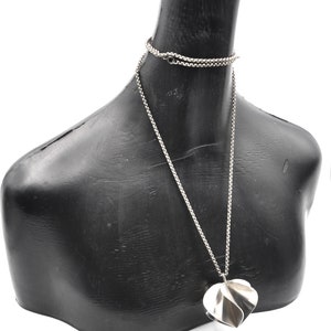Ingjerd Hanevold pour David Andersen Grand pendentif et chaîne en argent Bijoux inspirés de la nature