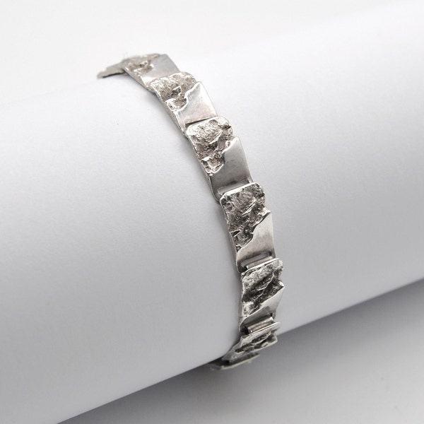 Pulsera modernista de plata de ley Alpo Tammen Koru Finlandia década de 1970