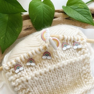 STITCH STOPPERS + MARKERS, Set of 6 Rainbows clouds enamel fixed/ removable markers + set of 2 stoppers +storage jar + lid Knit & Crochet
