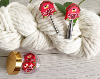 Adorable Red Barn with closed doors knitting needle buddy, Set of 2 Farmhouse Barn stitch stoppers, knitting needle point protectors