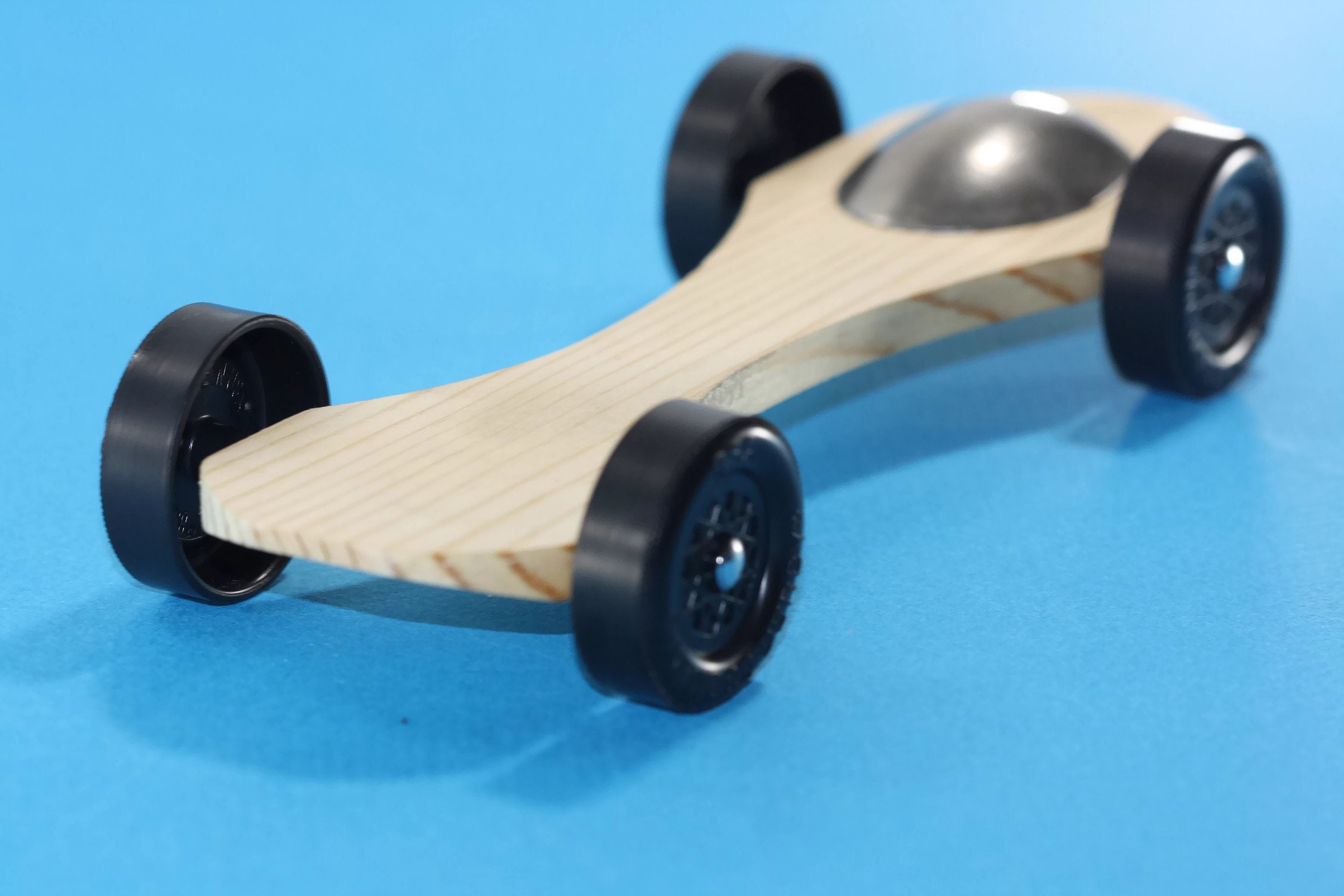 Pinewood Pro Pine Derby Car Kit - Painted and Weighted - Black Barracuda