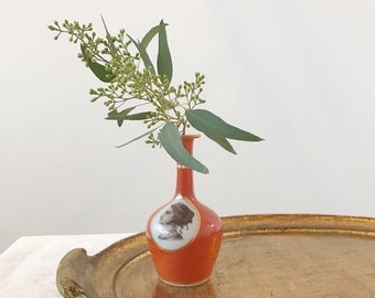 Vase à bourgeons de kaki foncé | Profil féminin | Vase Portrait | Vase miniature | Petit vase vintage | Vase des années 1950