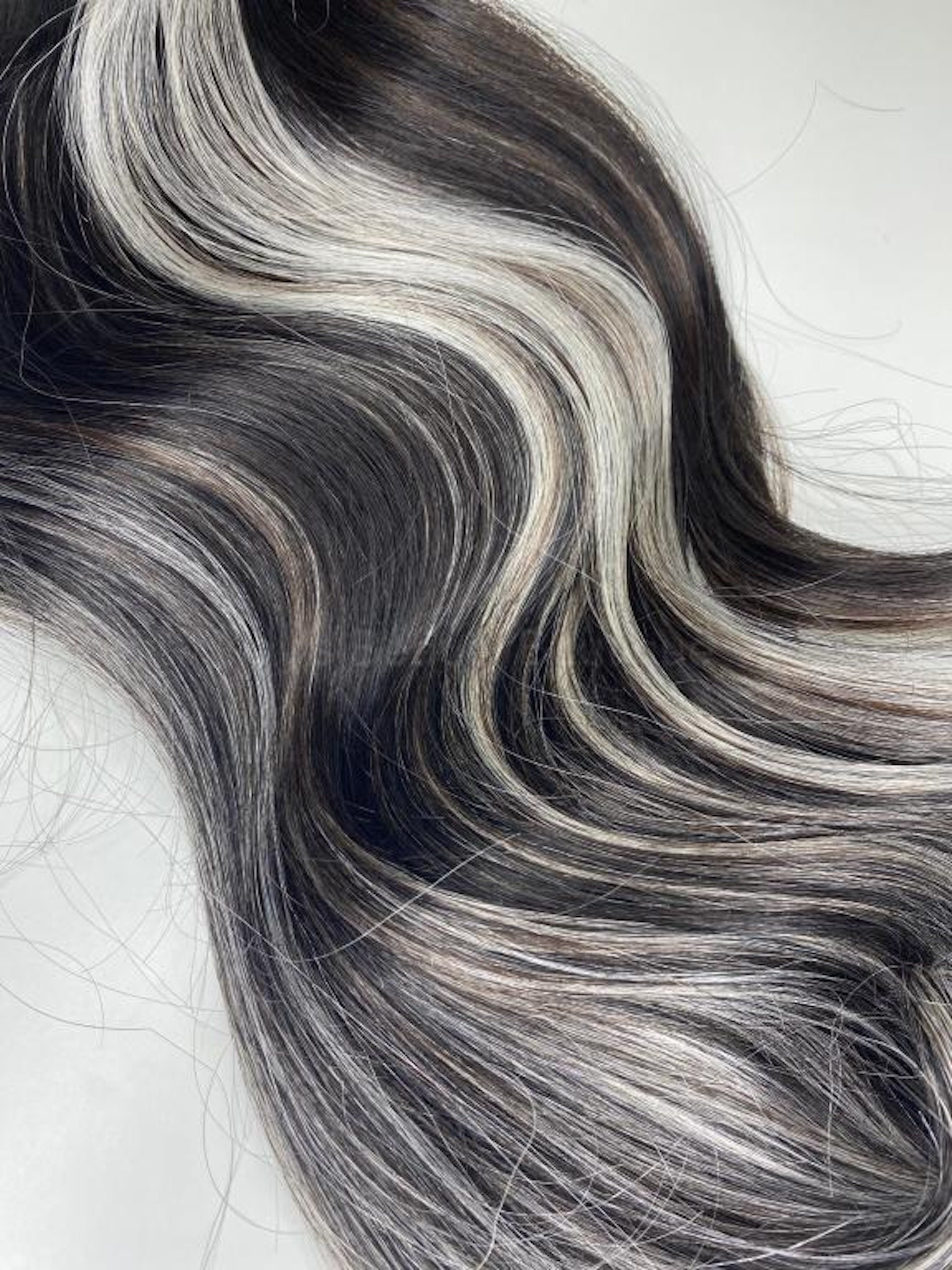 Grou of 9 Hair Extensions, Toppers, Wig ,Zihan Hair Extensions in Black and Gray WIRE Halo Extensions Black and Silver Chunky Highlights #1B  main image 3