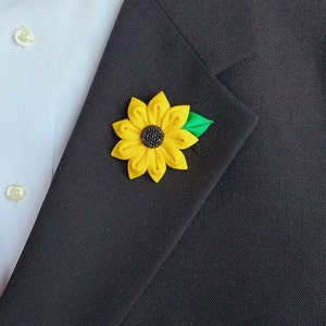 Sunflower Lapel Pin - Men&#39;s Yellow Brooch Boutonniere for Suit Accesories.