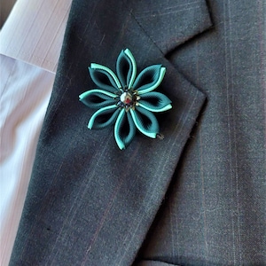 Teal green flower lapel pin. Kanzashi green brooch boutonniere for Men&#39;s suit accessories.