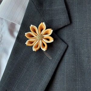 Men&#39;s Gold Ivory Flower Lapel Pin - Kanzashi Brooch Boutonniere for suit accessories.