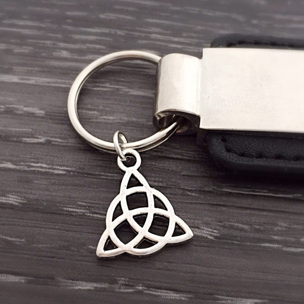 Tiny Triquetra/Trinity Celtic Knot Keychain, Small Celtic Knot Keychain, Irish Celtic Jewelry, Celtic Symbol, Custom Keychain, Purse Charm