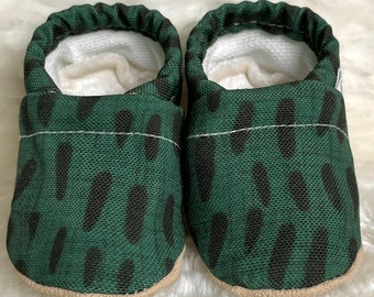 Green and Black Baby Shoes | Organic Cotton Lined CLAMFEET Baby Booties | EMBER