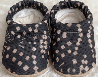 Charcoal Baby Shoes | Organic Cotton Lined CLAMFEET Baby Booties | ASHER