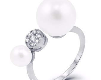 Modern pearl and cz silver ring, pearl ring, cz pearl silver ring, Pearl and CZ Sterling Silver, Trendy pearl ring, cocktail  Ring