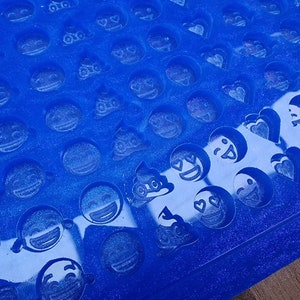 Emoji Scoop / Scoopies / Scoopy / Tiny Melts Silicone Mould
