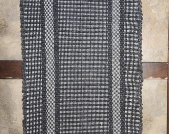 Black cotton placemats, casserole pad 18x14