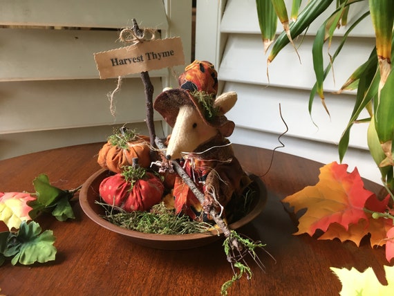 Handmade Primitive Fall Mouse , Harvest Thyme Mouse, Primitive