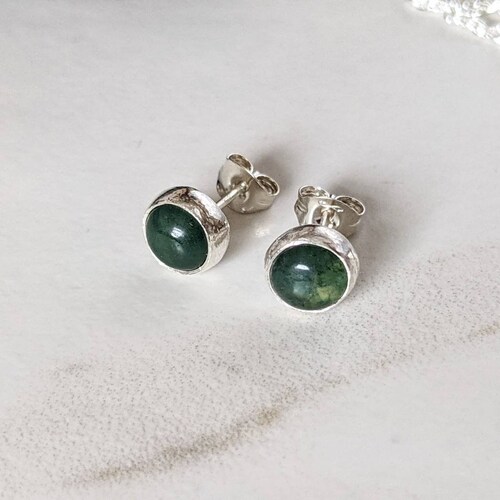 Moss agate pendant and earrings, shops green oval necklace with spiga chain and 6mm stud earrings bezel set