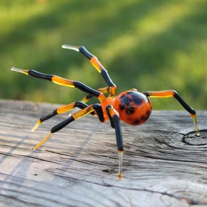 Glass Figurine Garden Spider, Figurine Blown Glass Spider, Handblown glass Spider, Animal Glass Figurine, Glass Insect, Murano glass