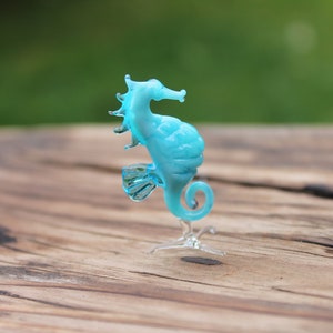 Glass sea horse, sea horse ornament, murano sea horse, blown glass seahorse figurine, glass figurine, glass sea animals, colorful seahorse