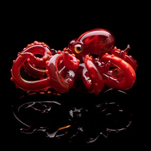 Octopus Necklace Blown Glass Octopus pendant  glass figurine Octopus Glass Ocean Octopus pendant    Kraken Glass Octopus Figurine