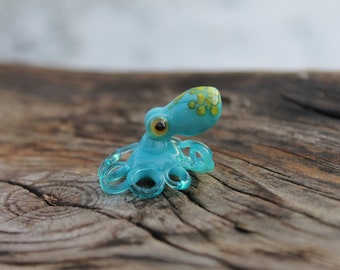 Small Octopus glass figurine Octopus