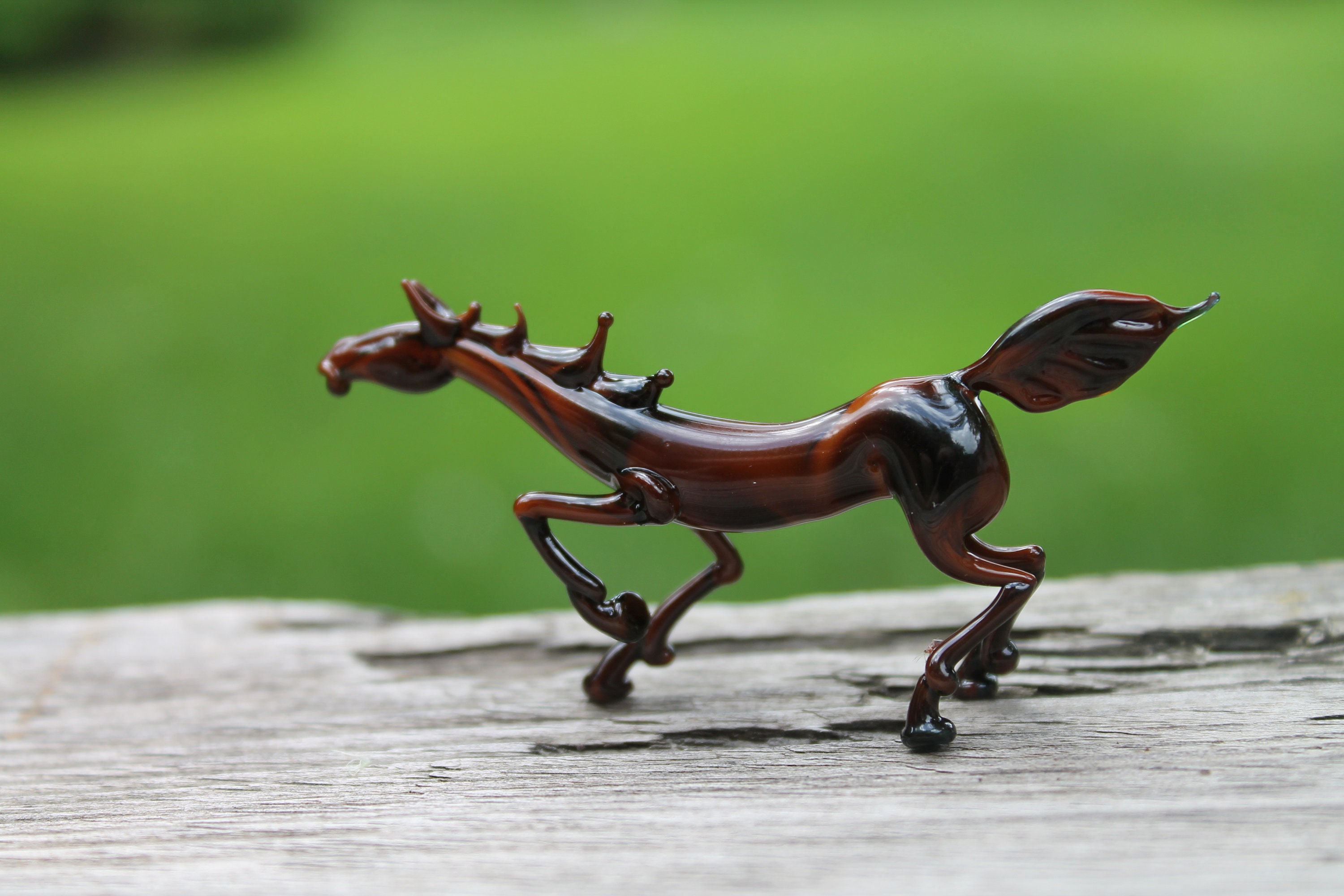 ガラスの馬の置物 - 吹きガラスの馬 - 馬の置物 - ミニチュアの馬