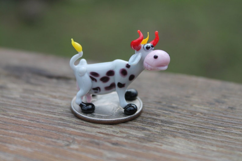 Small Glass Cow Figurine Sculpture Funny handmade Cute Homedecor Murano Art Gifts Miniature Blown cows Collectible Puppy Toys Lampwork Boro image 5