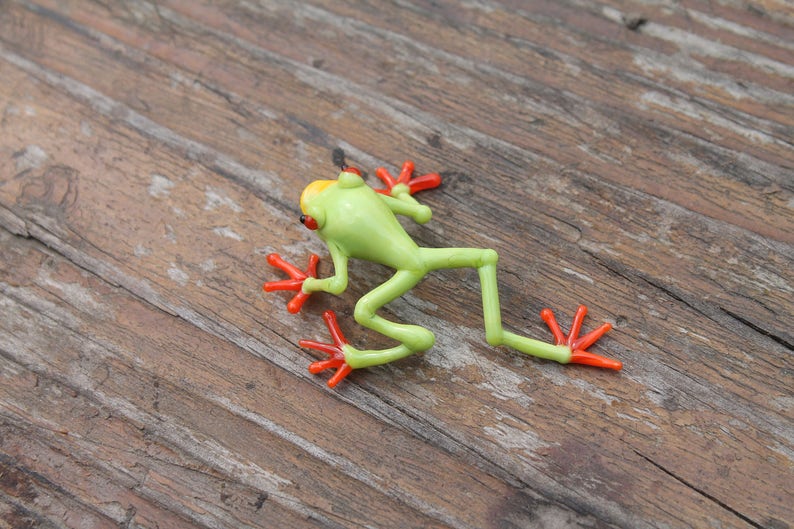 callidryas tree frog Blown Glass Frog Sculpture poison dart frog lampwork boro toy Glass Frog Miniature Agalychnis callidryas image 4