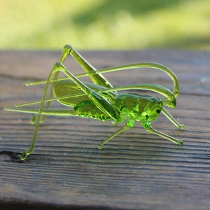 Grasshopper Glass Miniature, Migratory locust Animals Glass, Hand Blown Glass Lampwork Collectible Grasshopper Figurine image 4