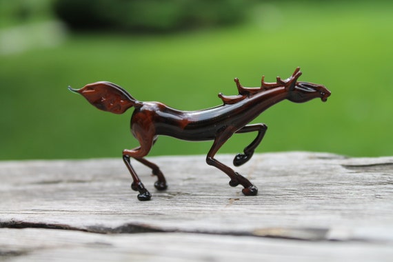 ガラスの馬の置物 - 吹きガラスの馬 - 馬の置物 - ミニチュアの馬