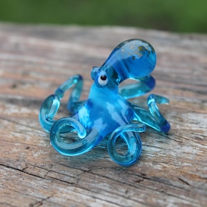 Escultura de pulpo de cristal