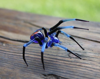 GLASS SPIDER lampwork Handcrafted Glass animal, Art Glass Spider Figurine Glass Figurine Animal Figure Glass Sculpture