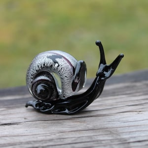 Glass Snails hand sculpted Snail glass sculpture Glass snail Snail Figure Glass snail figurine Miniature snail Miniature Figurine Ornament image 3