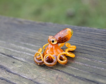 Small Glass Octopus glass figurine Miniature Octopus Little Glass Animals Murano Gift Blown Sculpture Art Collectible Artglass Lampwork