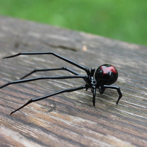 Art Glass black Widow, Figurine Blown Glass Spider, hand blown glass BLACK WIDOW Spider, Glass miniatures, Glass figurine image 1