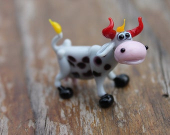 Small Glass Cow Figurine Sculpture Funny handmade Cute Homedecor Murano Art Gifts Miniature Blown cows Collectible Puppy Toys Lampwork Boro