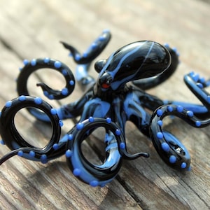 Poulpe en verre soufflé, Poulpe en verre, Verre, Poulpe, Océan, Sculpture de poulpe, Calmar, Kraken, Mer, Céphalopode, Verre soufflé, Figurine de poulpe