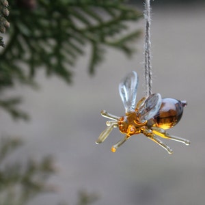 Glass Bee Pendant Collectible Figurine honey bee , Animals Glass, Art Glass, Blown Glass, glass sculpture for sale, Glass Art image 3