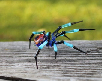 GLASS SPIDER lampwork Handcrafted Glass animal, Art Glass Spider Figurine Glass Figurine Animal Figure Glass Sculpture