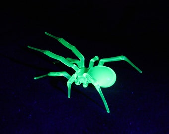 Uranium Glass Spider Uranium Vaseline Glass Figurine Spider Glass UV Spider Glass  Figurine