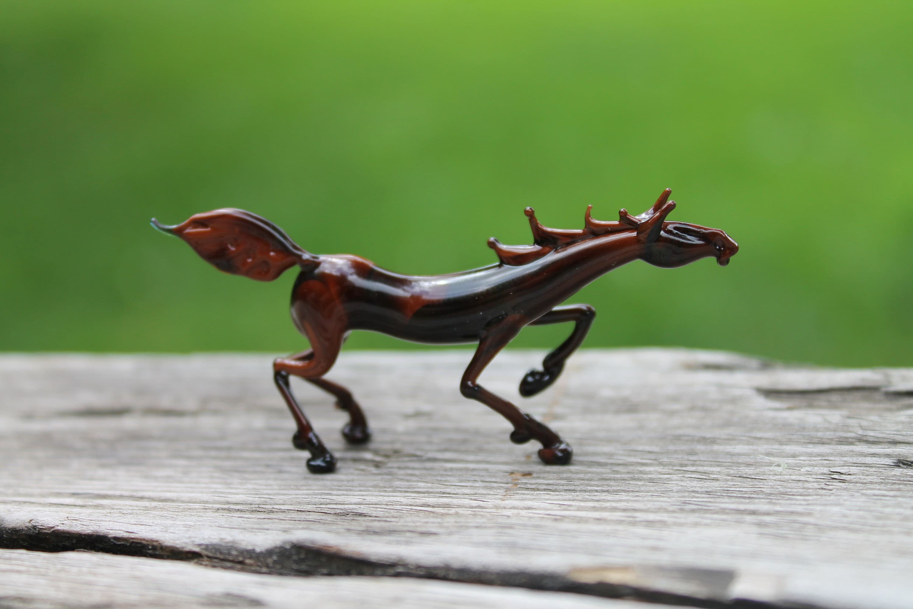 ガラスの馬の置物 - 吹きガラスの馬 - 馬の置物 - ミニチュアの馬