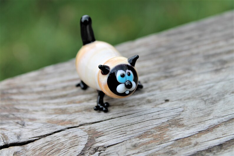 Glass cat figurine Hand Blown Glass figurine cat siamese cat figurine Glass animal Handblown cat Lampwork cat Glass sculpture