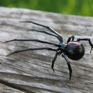 Art Glass black Widow, Figurine Blown Glass Spider, hand blown glass BLACK WIDOW Spider, Glass miniatures, Glass figurine image 10