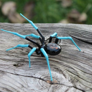 Glass Figurine Garden Spider, Figurine Blown Glass Spider, Handblown glass Spider, Animal Glass Figurine, Glass Insect, Murano glass