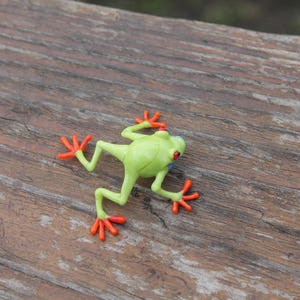 callidryas tree frog Blown Glass Frog Sculpture poison dart frog  lampwork boro toy Glass Frog Miniature Agalychnis callidryas