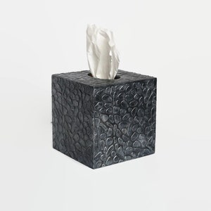 Tissue box cover Stones tissue box Silver stones Wooden tissue holder Silver tissue box Square napkin box Wooden box Bathroom decor Stones