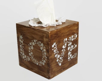 Tissue box cover Love Wedding theme Wedding gift Square tissue box Shabby chic box Romantic style Wooden tissue box Rustic wedding Love box