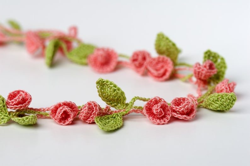 Crochet Pattern Rose Garden Necklace Bracelet Digital file PDF image 1