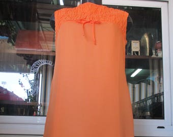 Charming 60s shift orange dress/Trevira/Smocking at the top/Twiggy style/Size 8/ Abito trevira anni 60.Arancio.Nido d'ape sul top.Tg.42-44/