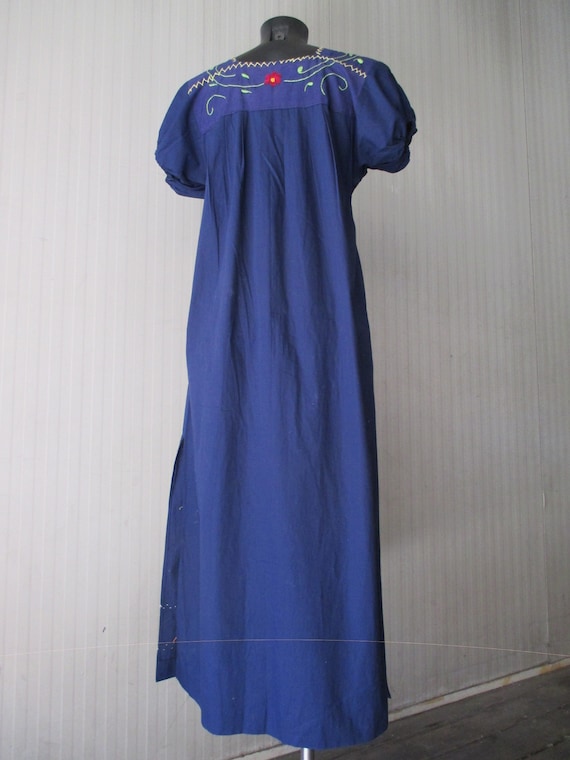 Vtg 70s blue Oaxacan dress/Mexican dress/Hand emb… - image 6