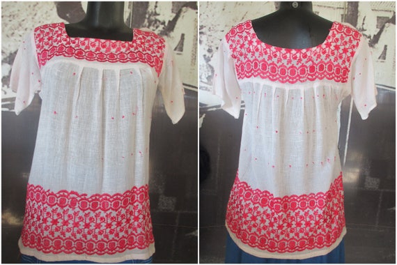 70s hippy-boho top/White cotton gauze/Red embroid… - image 1